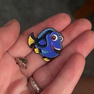 Dory Disney Pixar LE pin Lootcrate exclusive